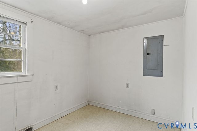 8704 Three Notch Rd, Louisa, VA 23093