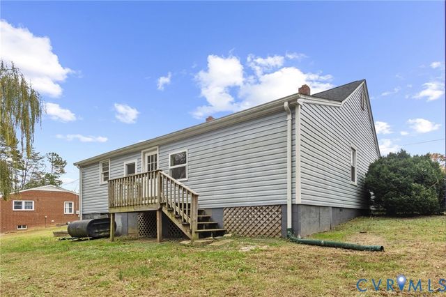8704 Three Notch Rd, Louisa, VA 23093