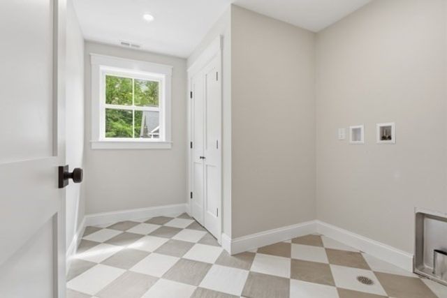 158 Lake St, Wilmington, MA 01887