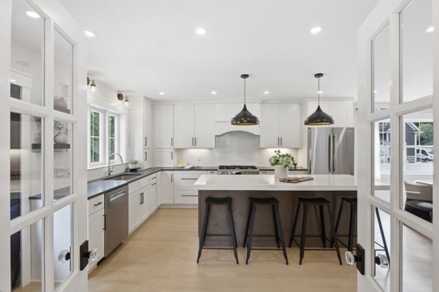 158 Lake St, Wilmington, MA 01887