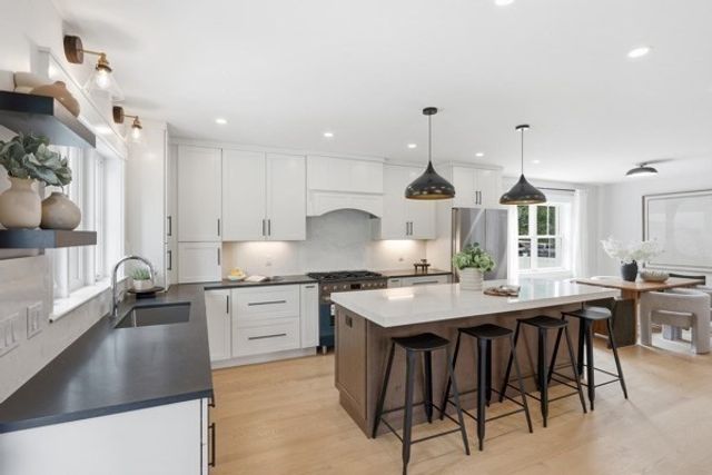 158 Lake St, Wilmington, MA 01887