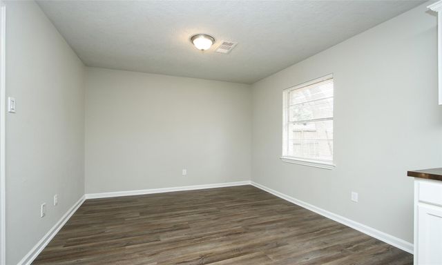 5019 Westwood, Dickinson, TX 77539