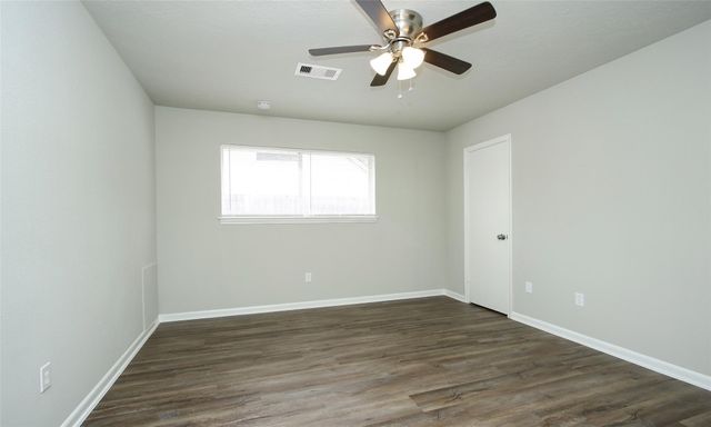 5019 Westwood, Dickinson, TX 77539