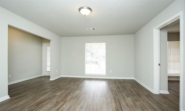 5019 Westwood, Dickinson, TX 77539