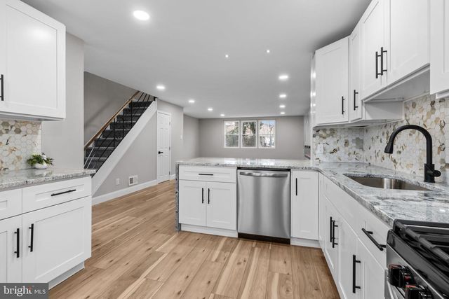 2837 ANGUS RD, Philadelphia, PA 19114