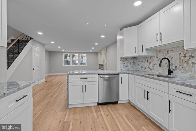 2837 ANGUS RD, Philadelphia, PA 19114