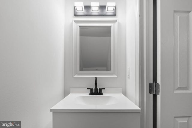 2837 ANGUS RD, Philadelphia, PA 19114