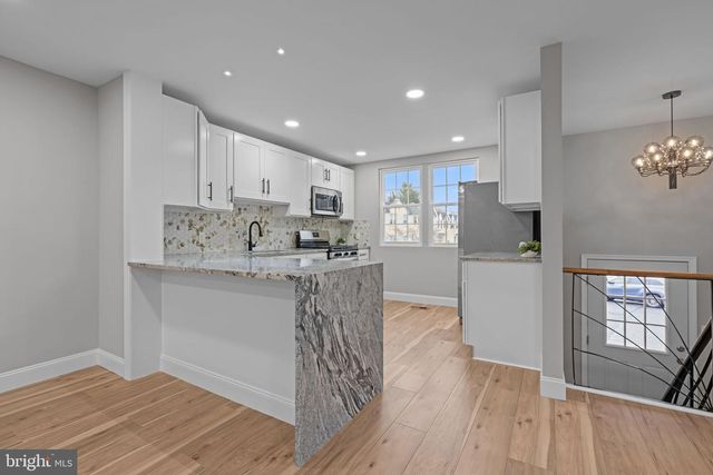 2837 ANGUS RD, Philadelphia, PA 19114