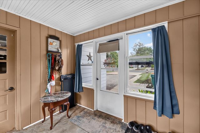 6734 Oakland Drive, Portage, MI 49024