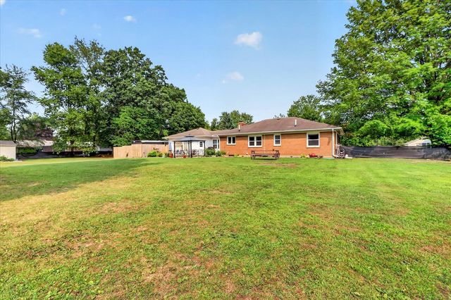 6734 Oakland Drive, Portage, MI 49024