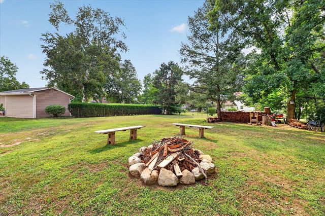 6734 Oakland Drive, Portage, MI 49024