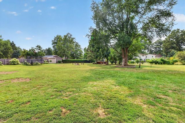 6734 Oakland Drive, Portage, MI 49024