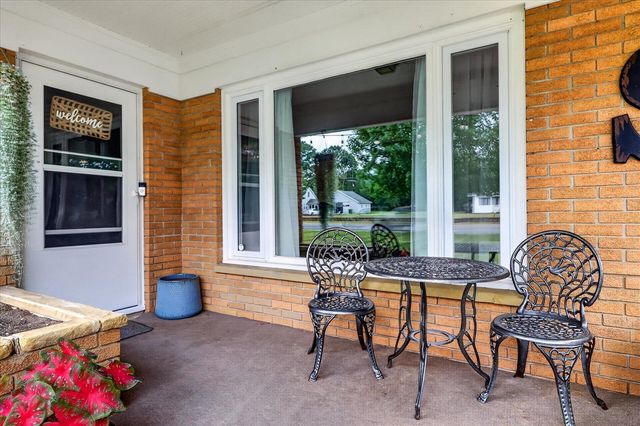 6734 Oakland Drive, Portage, MI 49024