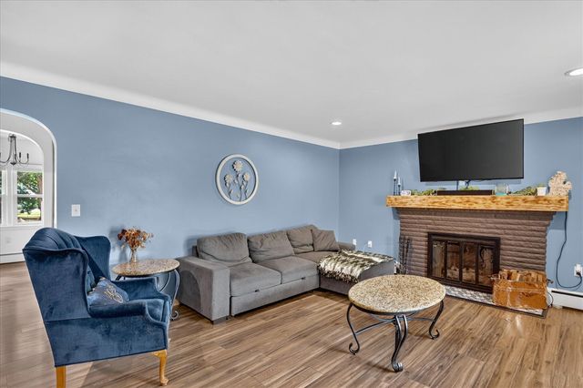 6734 Oakland Drive, Portage, MI 49024