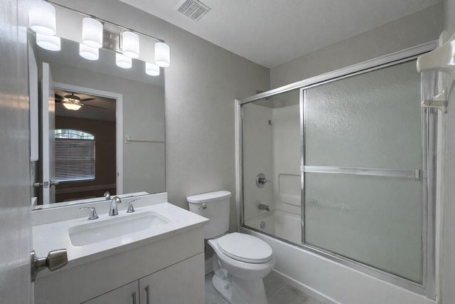 14639 PAR CLUB CIRCLE, Tampa, FL 33618