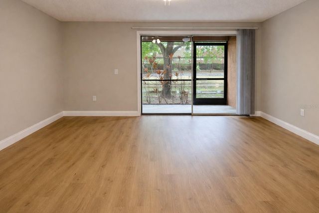 14639 PAR CLUB CIRCLE, Tampa, FL 33618