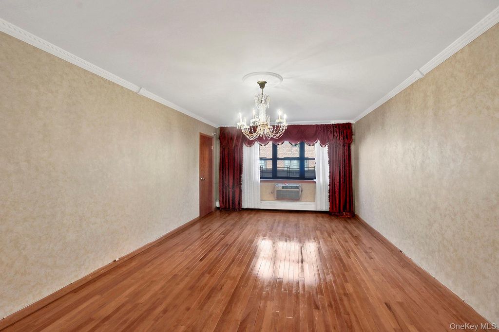 99-11 60th Avenue Apt No. 4E, Corona, NY 11368 — photo 2