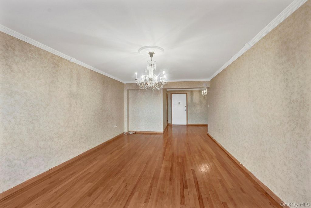 99-11 60th Avenue Apt No. 4E, Corona, NY 11368 — photo 3