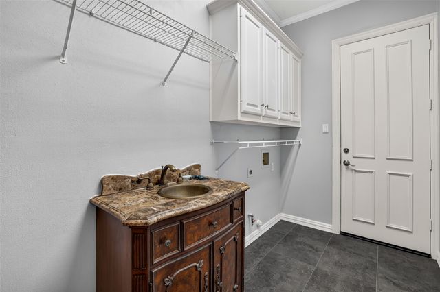 4911 Holly Tree Drive, Dallas, TX 75287