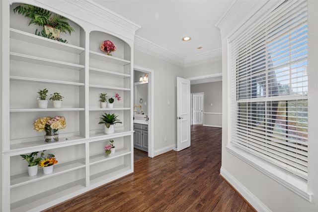 4911 Holly Tree Drive, Dallas, TX 75287