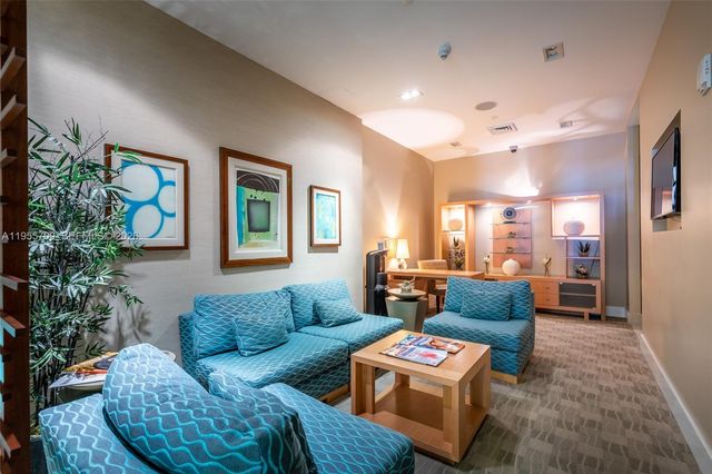 2831 N Ocean Blvd 702N, Fort Lauderdale, FL 33308