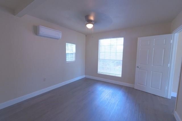 11128 Forrest Valley Drive, Houston, TX 77065
