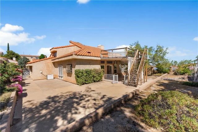 38242 7th West, Palmdale, CA 93551