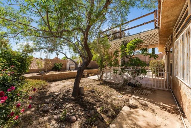 38242 7th West, Palmdale, CA 93551