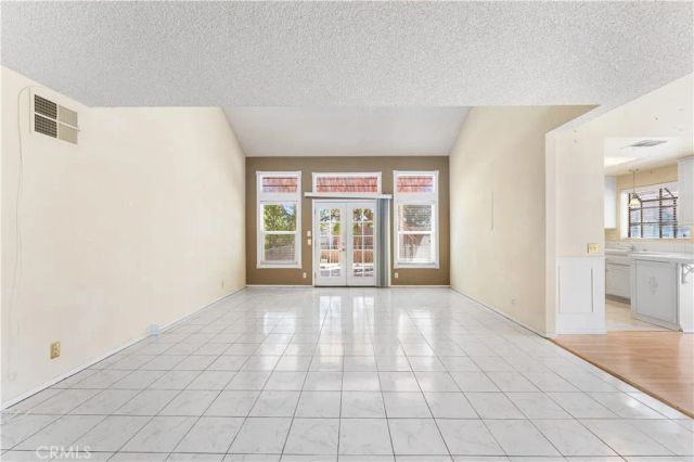 38242 7th West, Palmdale, CA 93551