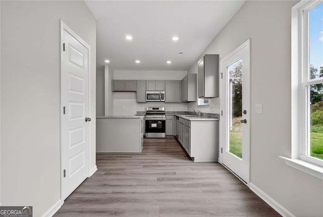 213 Rory Drive, Calhoun, GA 30701