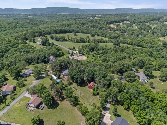 1044 Whipporwill Lane, Mountain View, AR 72560
