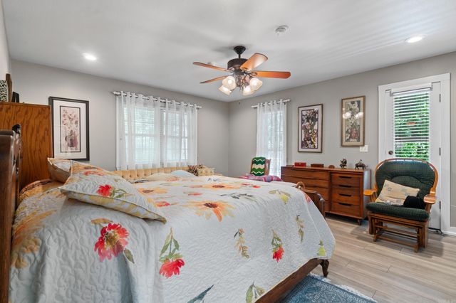 1044 Whipporwill Lane, Mountain View, AR 72560