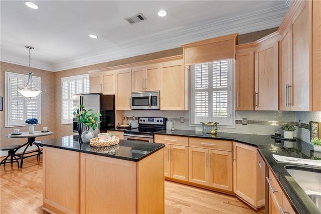 8310 Parker Place, Roswell, GA 30076