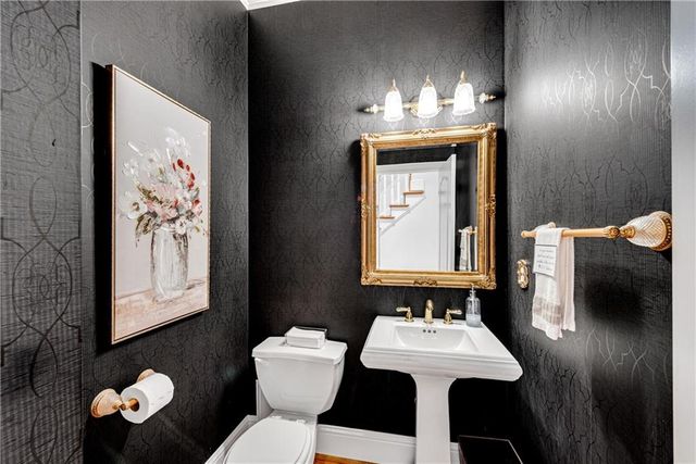 8310 Parker Place, Roswell, GA 30076