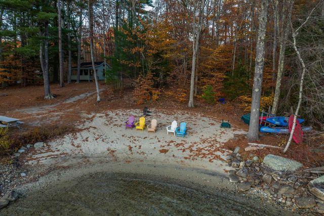 27 Abenaukee Drive, Wolfeboro, NH 03894