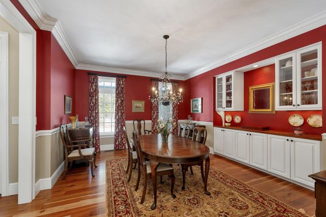 27 Abenaukee Drive, Wolfeboro, NH 03894