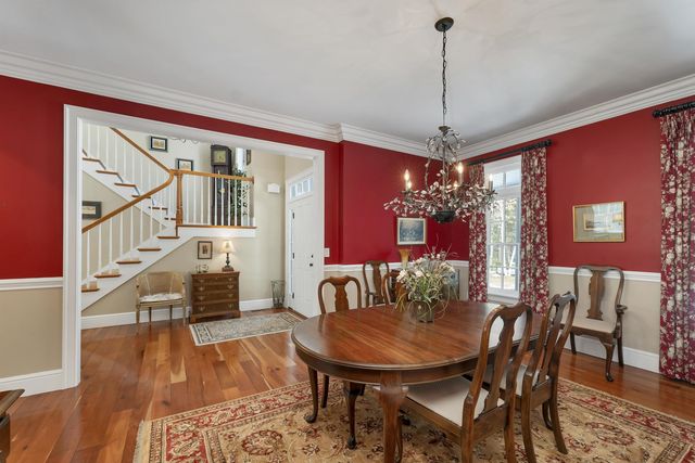 27 Abenaukee Drive, Wolfeboro, NH 03894