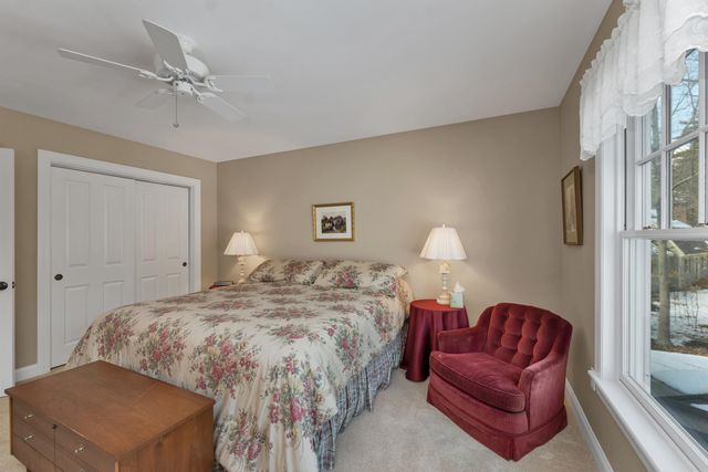 27 Abenaukee Drive, Wolfeboro, NH 03894