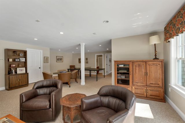 27 Abenaukee Drive, Wolfeboro, NH 03894