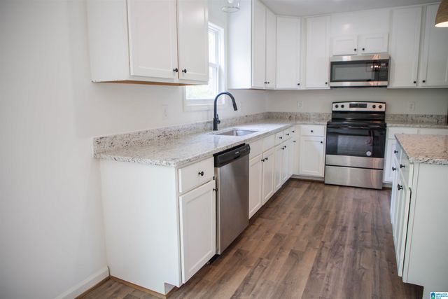 732 CROSSCREEK TRAIL, Pelham, AL 35124