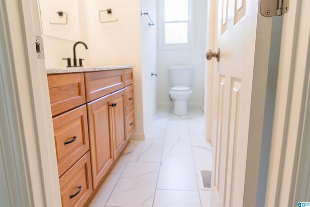 732 CROSSCREEK TRAIL, Pelham, AL 35124