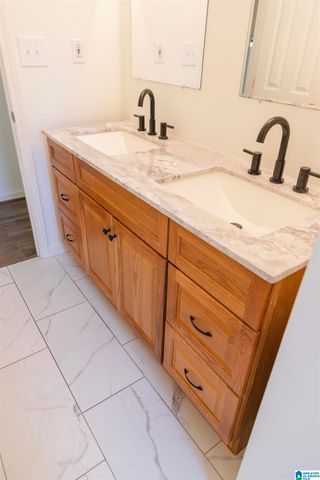 732 CROSSCREEK TRAIL, Pelham, AL 35124