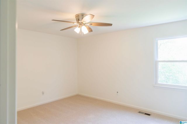 732 CROSSCREEK TRAIL, Pelham, AL 35124