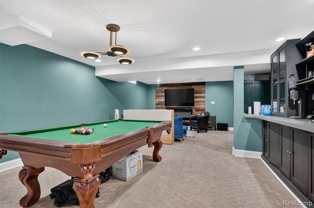 2825 Long Meadow Lane, Rochester Hills, MI 48307