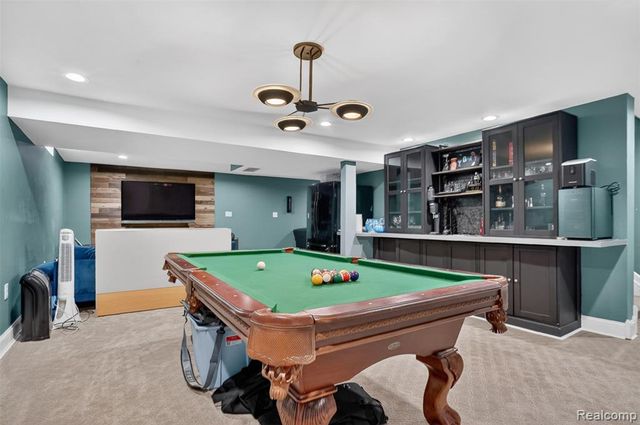 2825 Long Meadow Lane, Rochester Hills, MI 48307