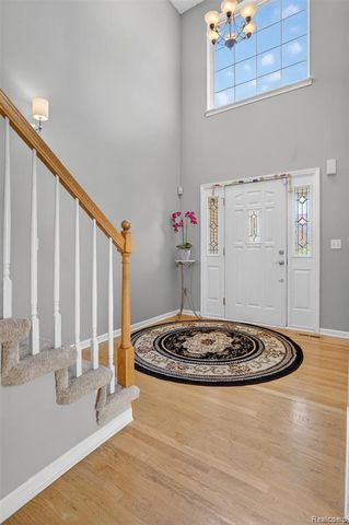 2825 Long Meadow Lane, Rochester Hills, MI 48307