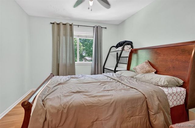 2825 Long Meadow Lane, Rochester Hills, MI 48307