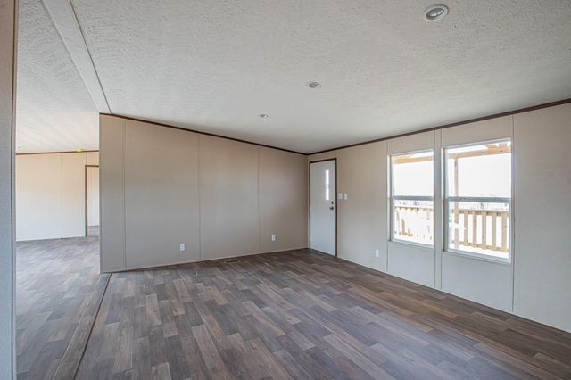 109 Draven Drive, Springtown, TX 76082