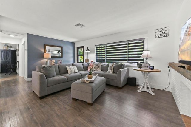 415 Park Avenue, Lake Park, FL 33403