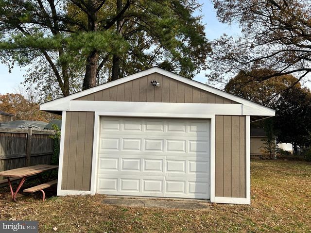 1111 WILL O BROOK DR, Pasadena, MD 21122